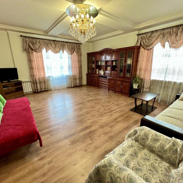 ArendaGrad (АрендаГрад) на улице Коммунистическая 5