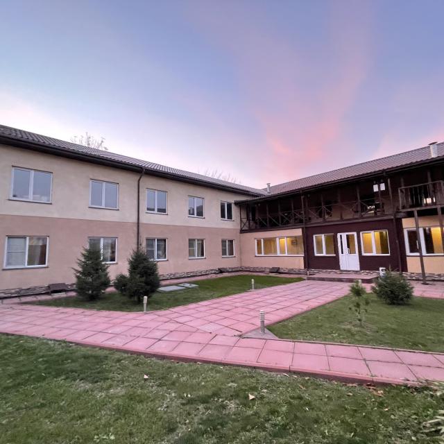 Truck House (Трак Хаус)