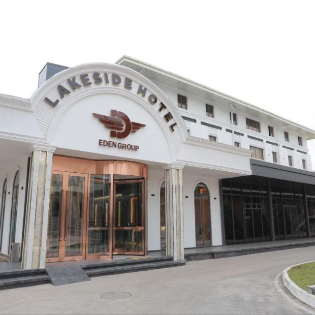 Lakeside Hotel (Лэйксайд)