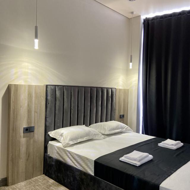 AMSHOTEL
