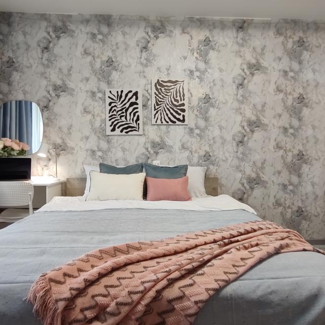 Clean, cozy, bright 1-k apartment in Kirovsky district