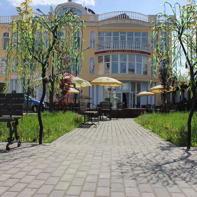 Marian Hall (Мэриан Холл)