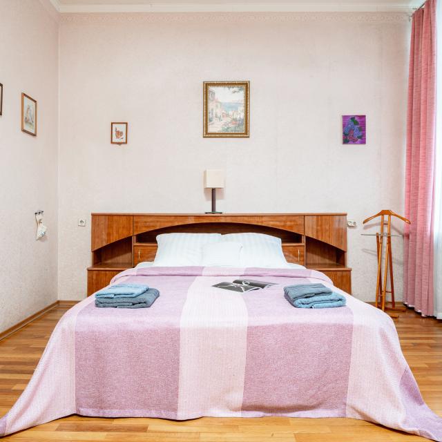 Apartments on Lermontovsky Avenue 30