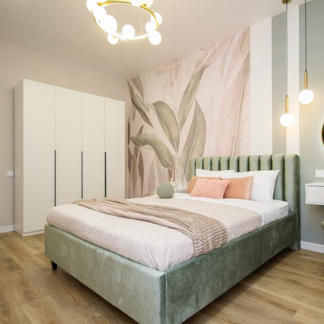 Niki Rent на улице Комарова 77