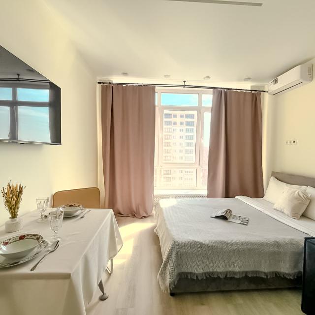 UNIQUE APARTMENT on Michurin near the Park of Angels