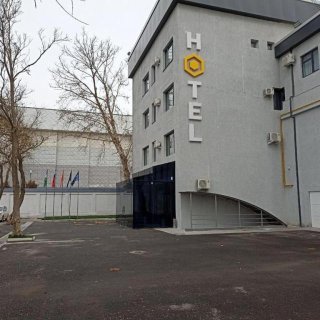 Lider Hotel (Лидер)