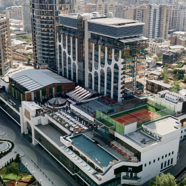 Seven Visions Resort and Places, the Dvin (Севен Вижнс Резорт&Плейсес, Двин)