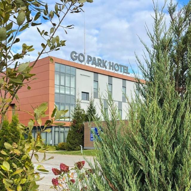 GoPark Hotel (ГоПарк Отель) (бывш. Холидей Инн Экспресс)