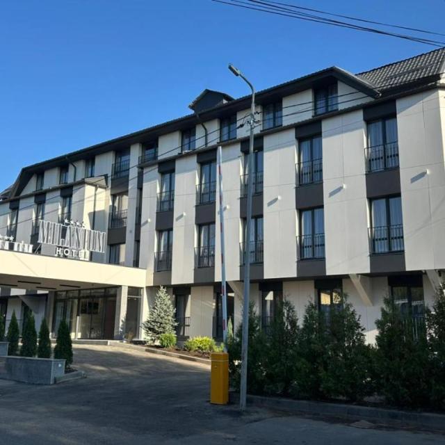 Milanium hotel (Миланиум)