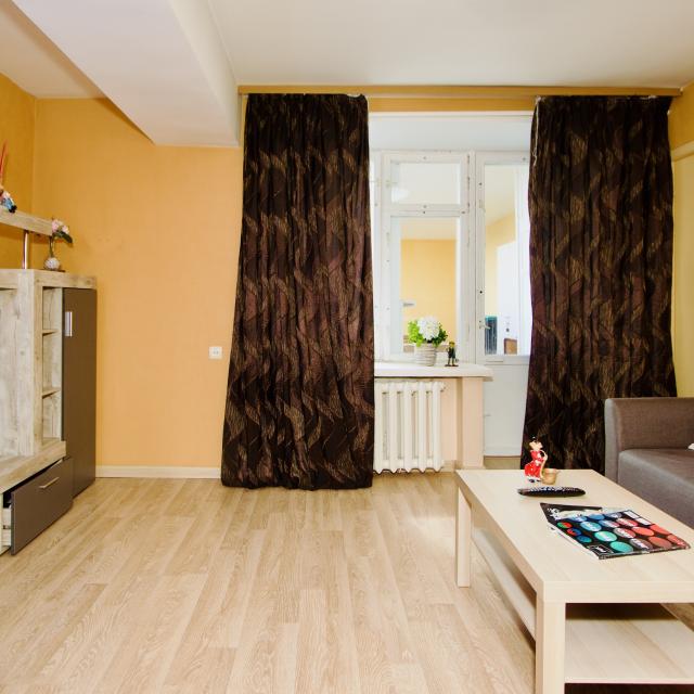 The apartment is available on Obolenskoye