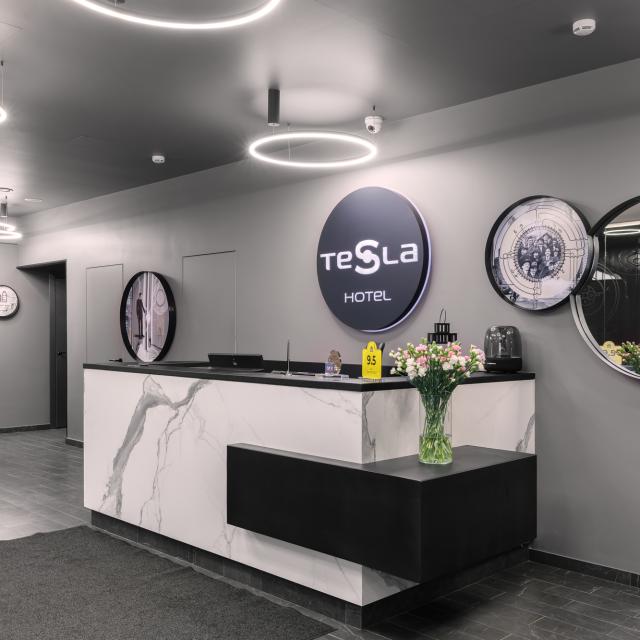 Тесла (Tesla)