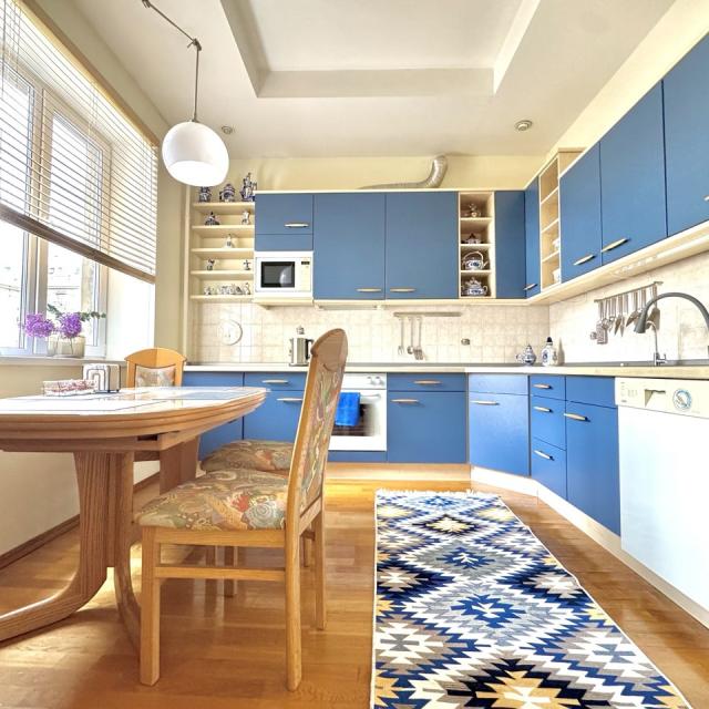 Victory Residence // Kamelia Apartment