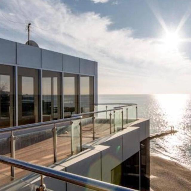 Черноморъ (ex. Sochi Beach Hotel)