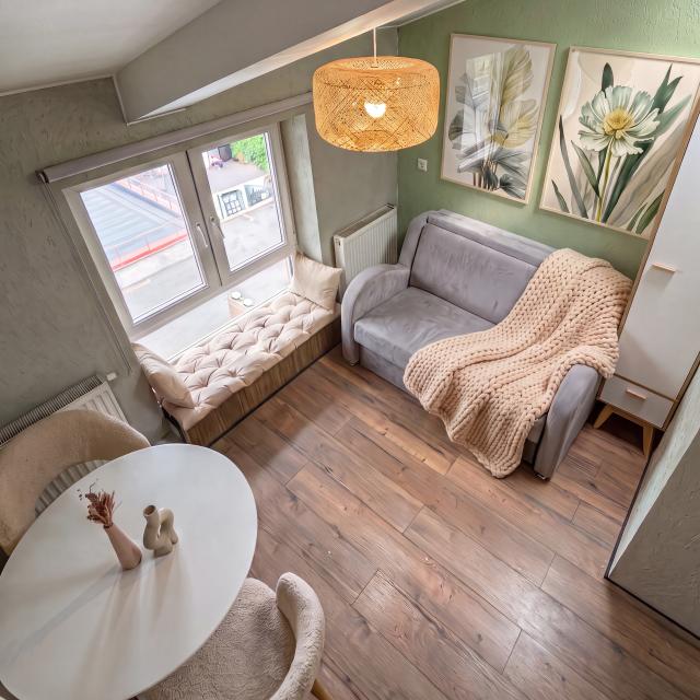 Art-Seasons Apartments (Арт-Сизонс Апартментс) на улице Казакова