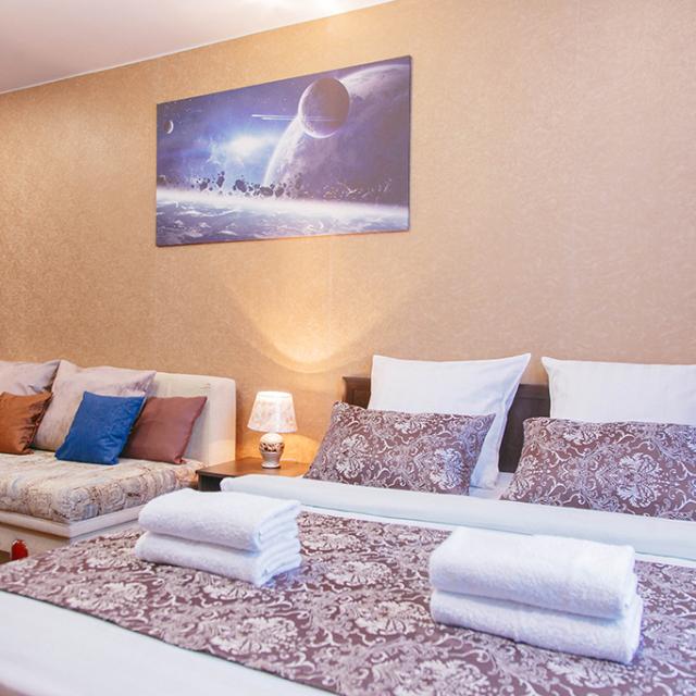 Five Stars on Leningradsky 4