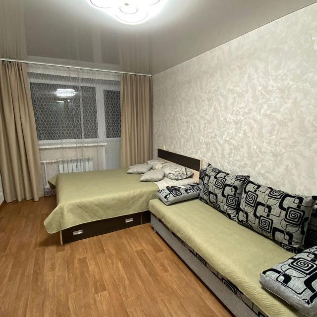 Apartments on Neftyanikov Avenue 25