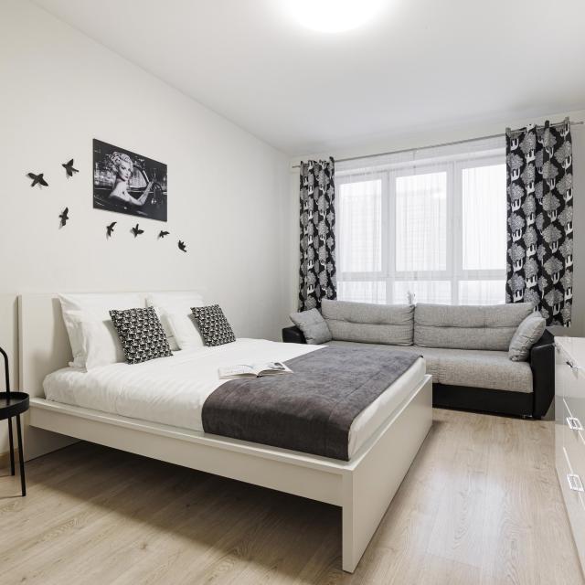 As at home on the passage Azure 1A building 1