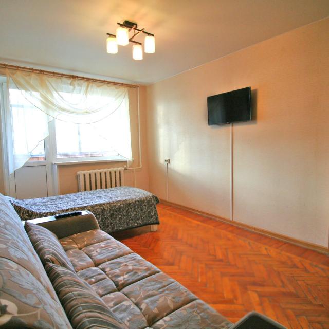 Apartments on the Avenue of Heroes 4