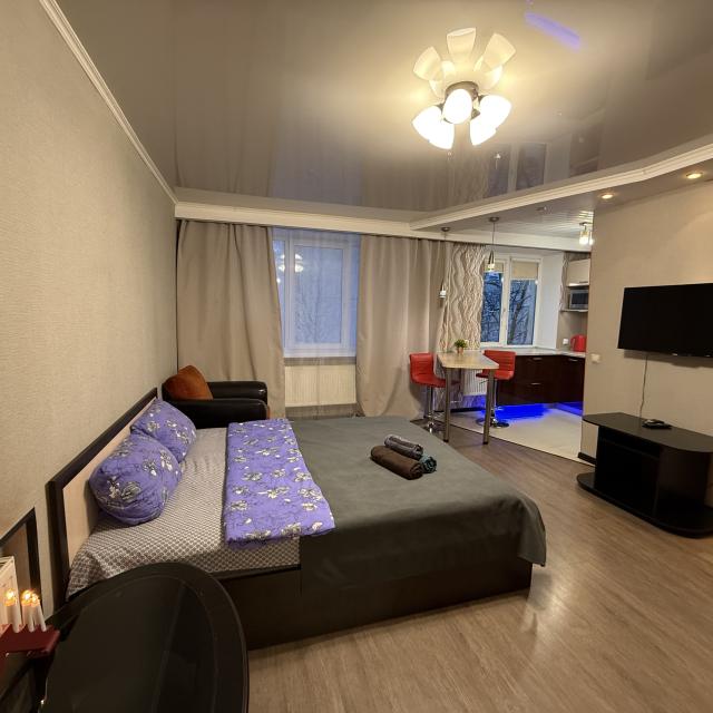 Apartments on Polyarnye Zori street 45k1